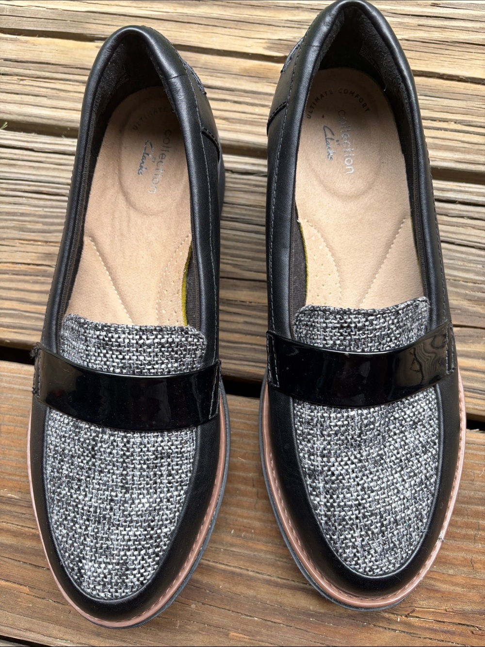 Clarks Black Tweed Patent Trim Penny Loafers - 7.5 Wide